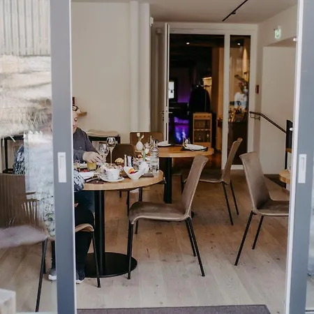 Mesnerhaus & Gourmetrestaurant Mesnerhaus Mit 4 Hauben * Mauterndorf